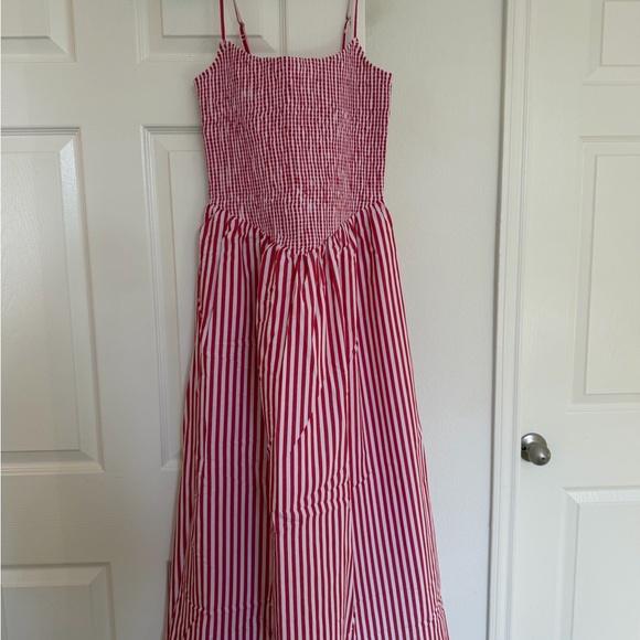 NWT Abercrombie Sydney Smocked Dipped-Waist Midi Dress - Picture 4 of 8